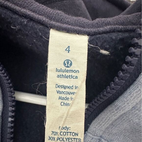 Lululemon light blue scuba jacket size 4 - Picture 4 of 8